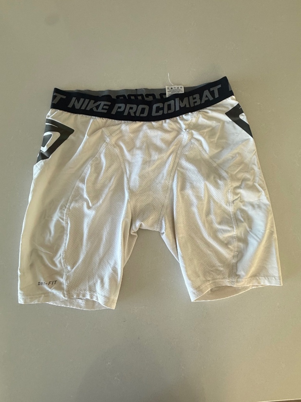 Nike Dri Fit Shorts (Men's XL)